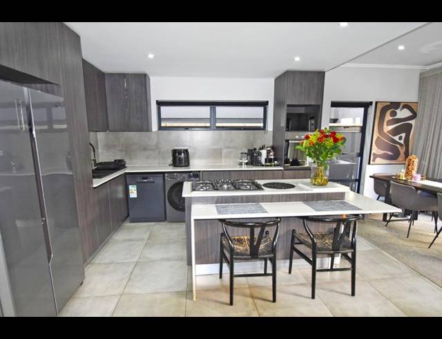 3 BEDROOM HOUSE FOR SALE IN EDENBURG